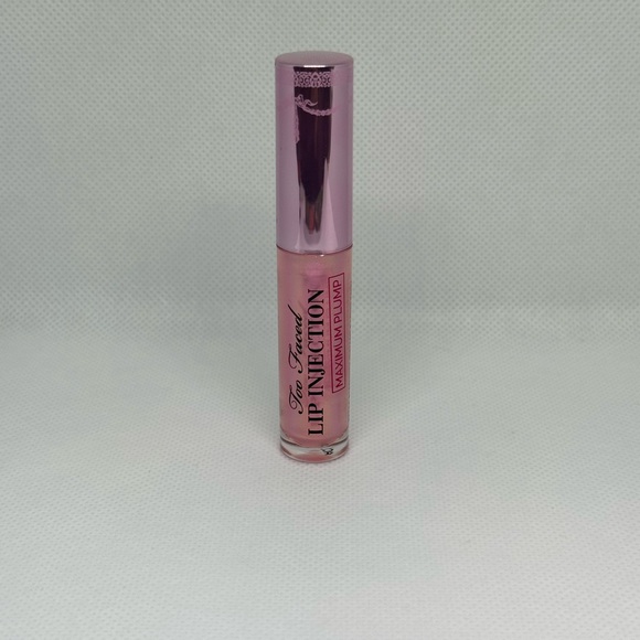 Too Faced Lip Injection Maximum Plump Gloss Pink NEW Full Size 2.8g - Picture 2 of 3